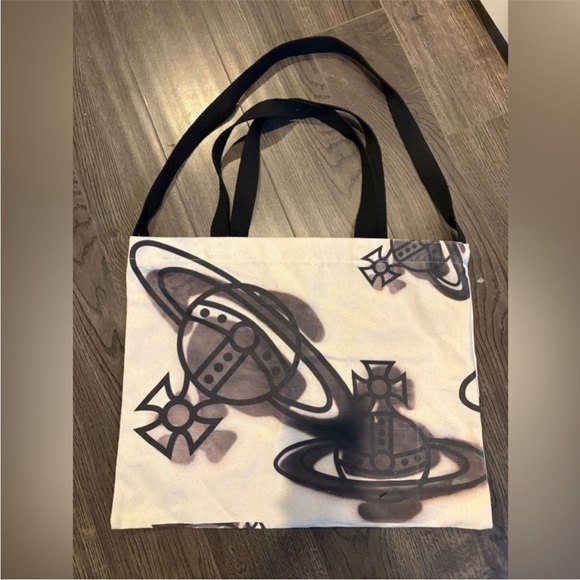 Vivienne Westwood gift tote - Picture 5 of 9